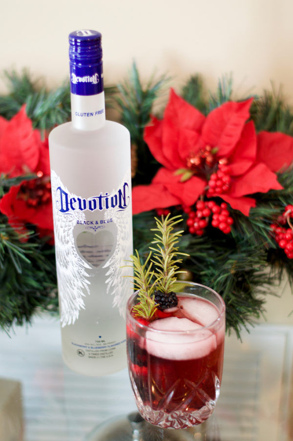 Easy Holiday Cocktail – Partial to Pink