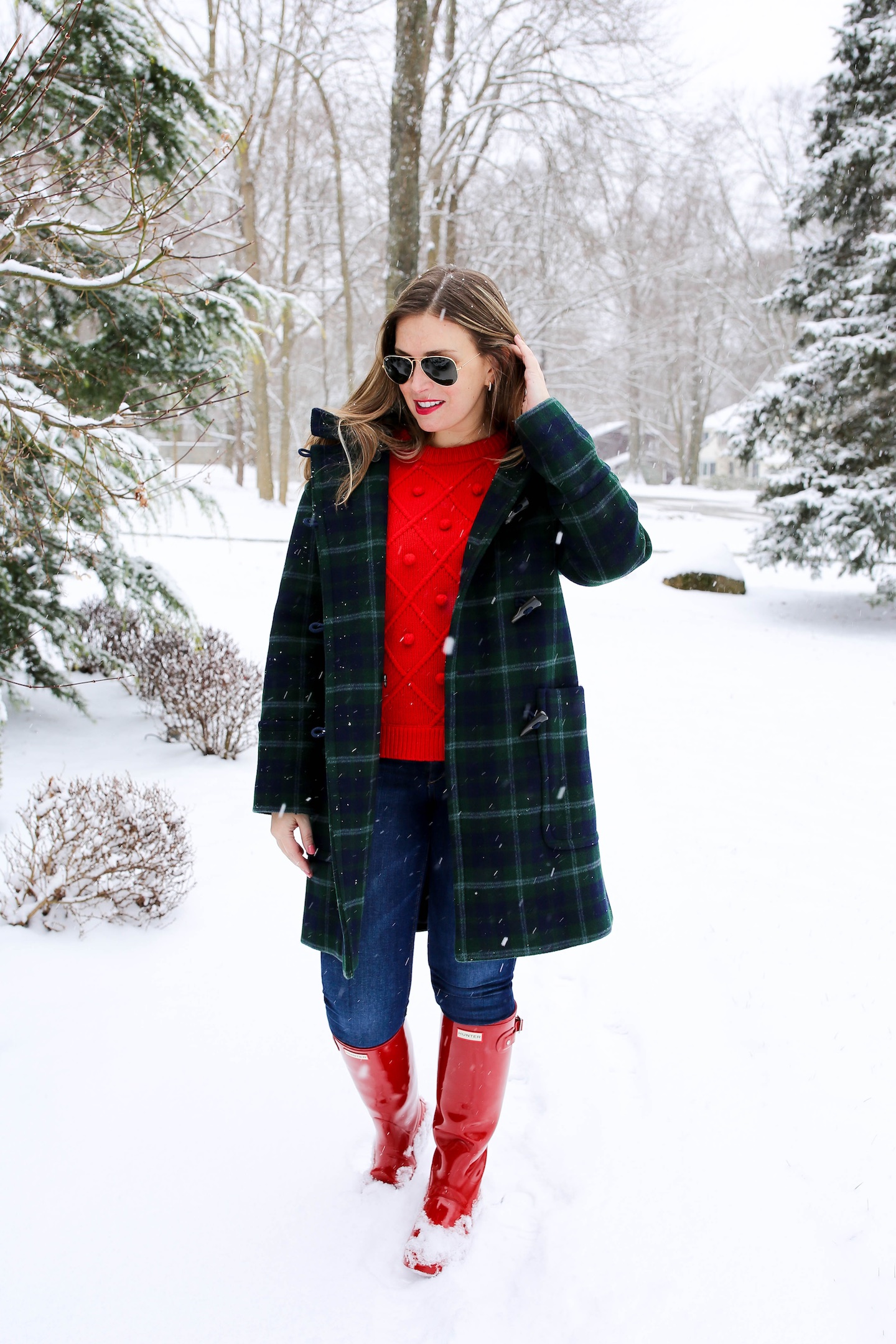 What to wear in the snow // cute snow outfit ideas // plaid coat // toggle  coat // what to wear on a…