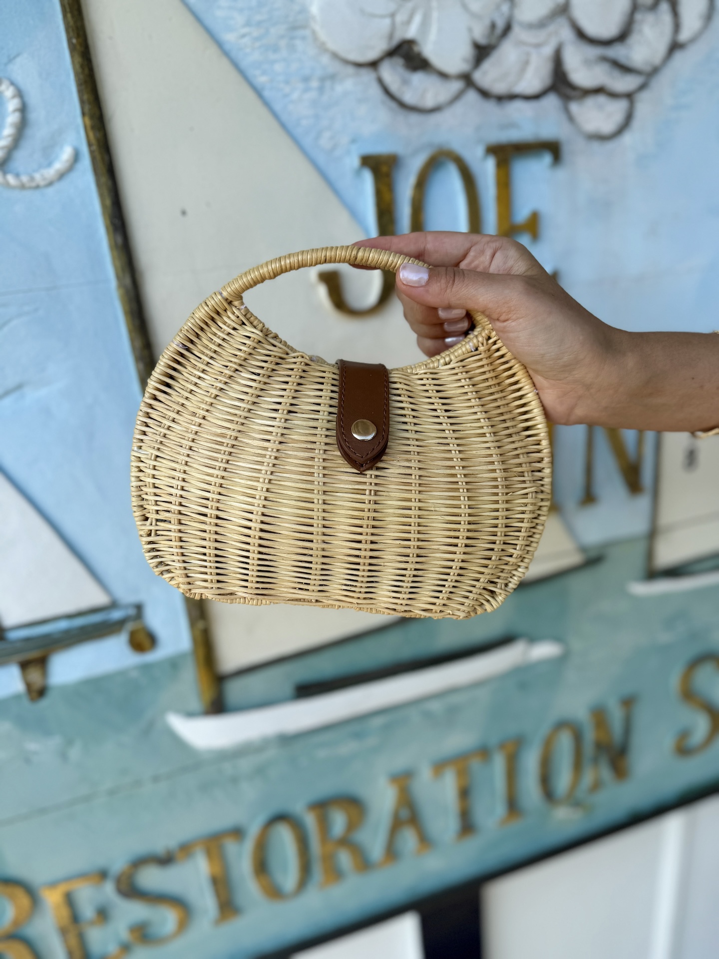 rattan clutch